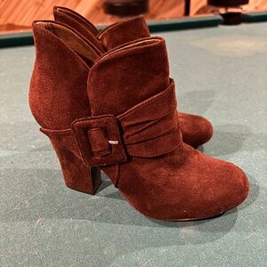 American Eagle suede booties